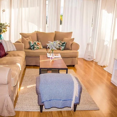 Benalgolf: Seaside With Private Bbq Backyard *
