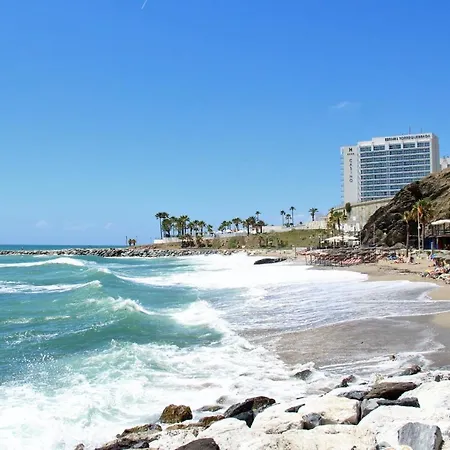 Benalgolf: Seaside With Private Bbq Backyard Apartment Benalmadena