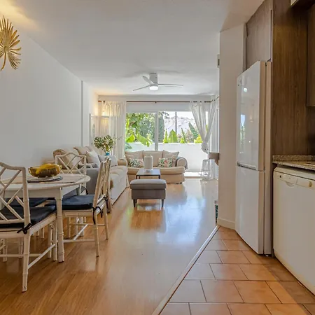 Benalgolf Lovely In With Sea Views, Excellent Wifi Connection, Private Backyard With Bbq