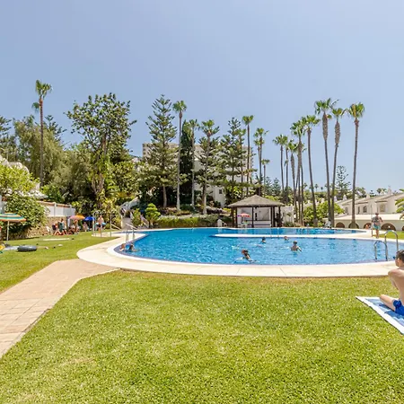Benalgolf Lovely In With Sea Views, Excellent Wifi Connection, Private Backyard With Bbq Appartement *