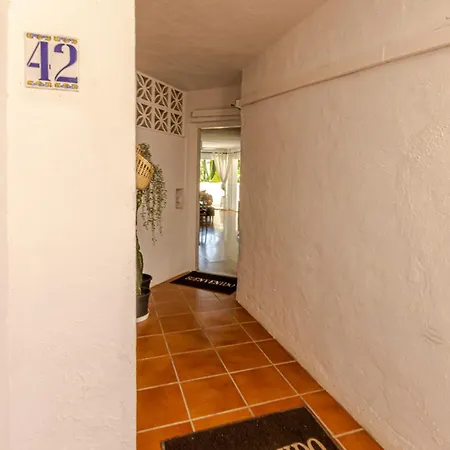 Apartment Benalgolf: Seaside With Private Bbq Backyard *