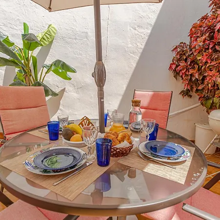 Benalgolf: Seaside With Private Bbq Backyard * Benalmadena