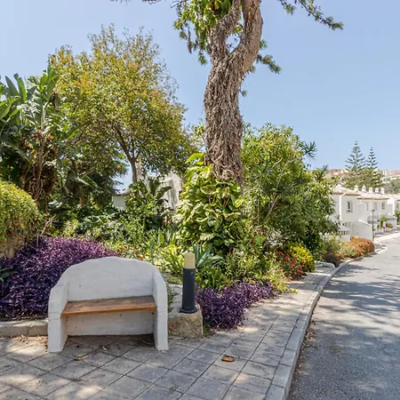 Benalgolf: Seaside With Private Bbq Backyard Benalmadena